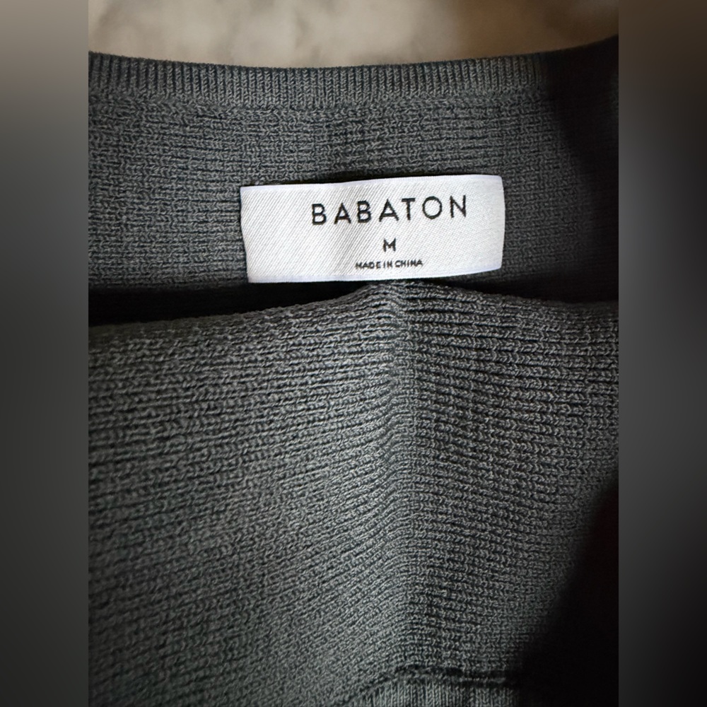 Aritzia Babaton Ribbed Square Neck Crop Tank Charcoal Medium Normcore Scandi - Picture 6 of 6